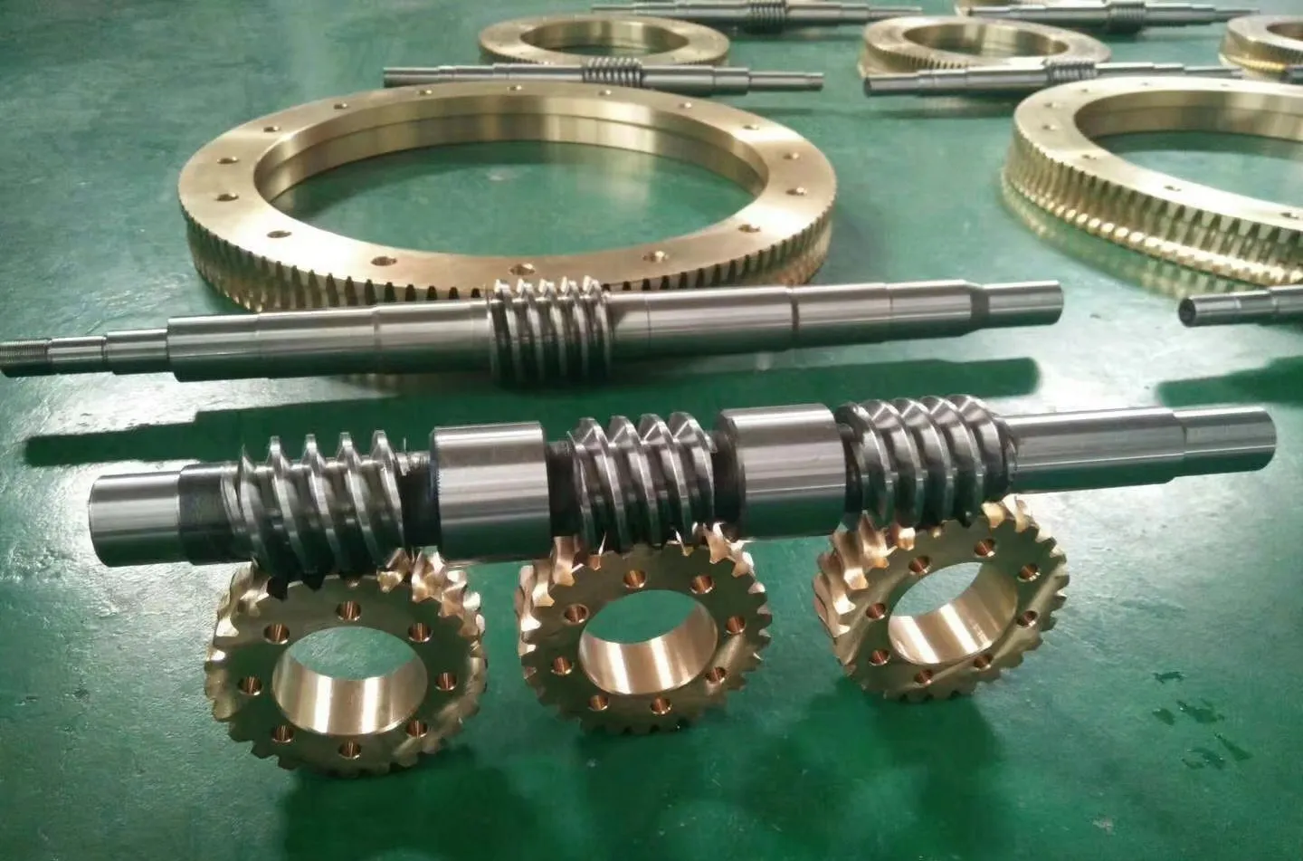 2HIJ9FXm-Worm-Gear-Shaft-Manufacturers Worm-Gear-Manufacturers